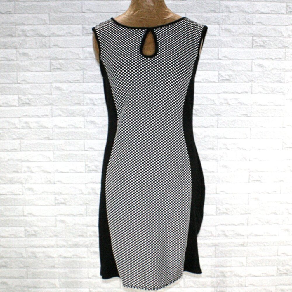 SAHARA Dress Sheath Knit Waffle Weave Sleeveless Keyhole Black White Medium